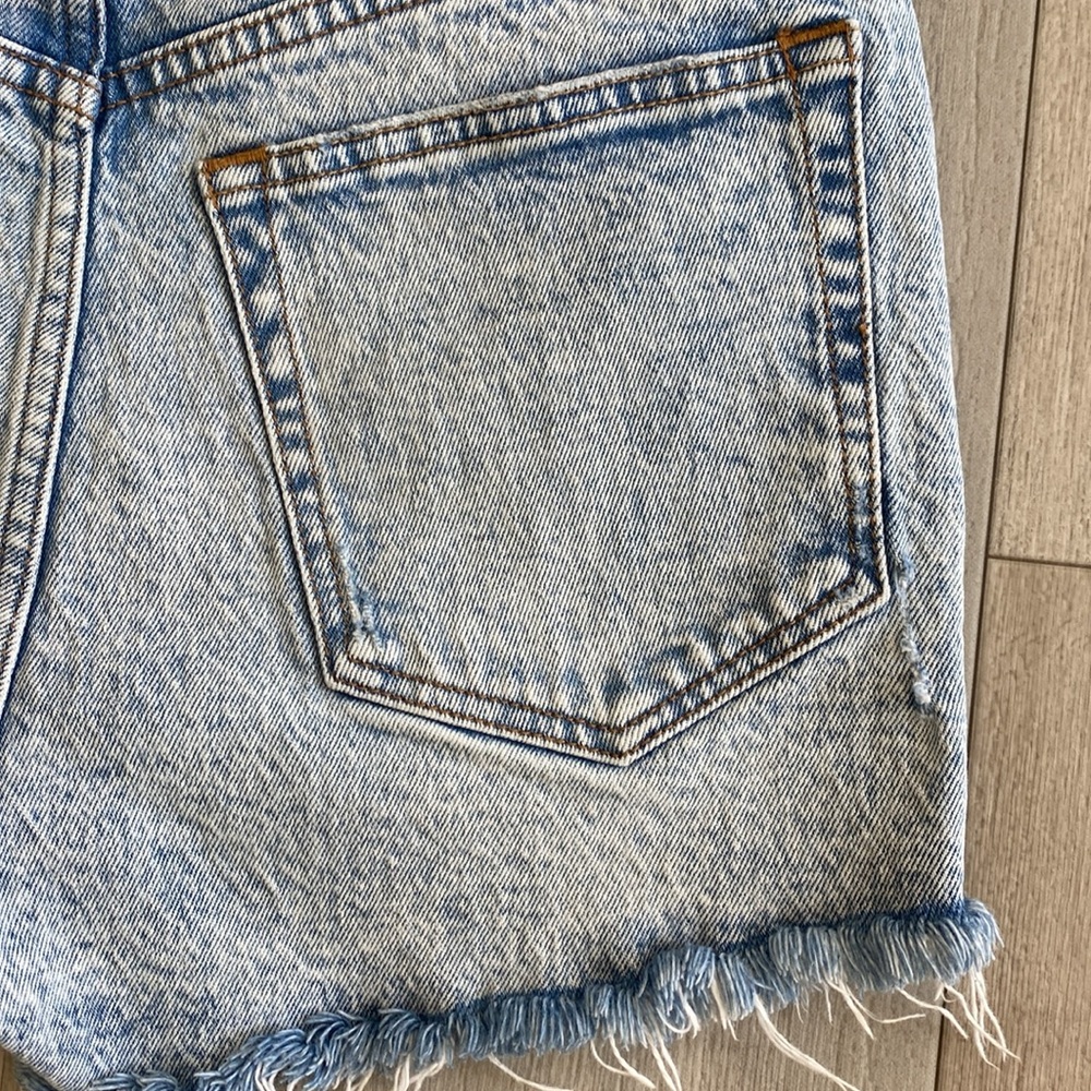 Abercrombie and Fitch Shorts - Picture 8 of 8